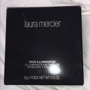 Laura Mercier Face Illuminator Inspiration